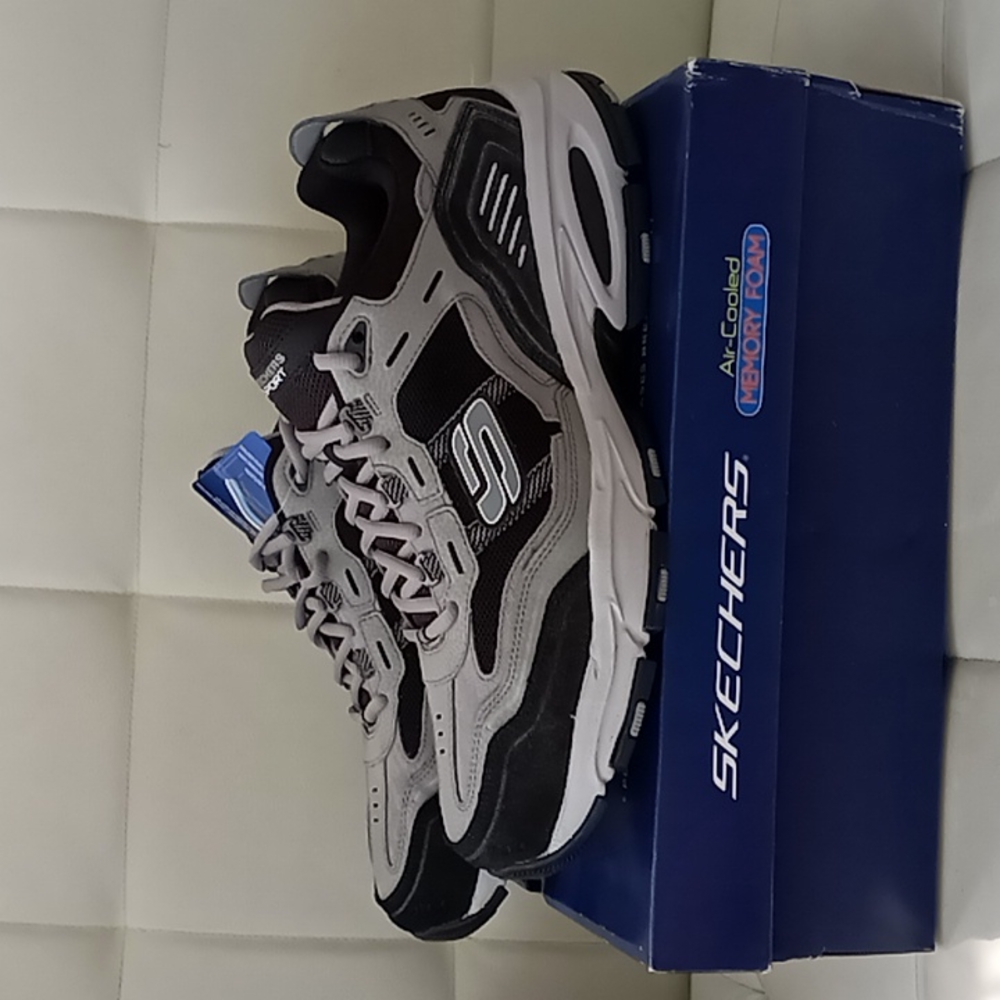 Skechers Air-Cooled Memory Form Vigor 2-0 Nanobet. Black Size 14